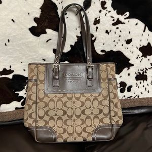 Barely Used Medium Authentic Brown Leather Coach Purse